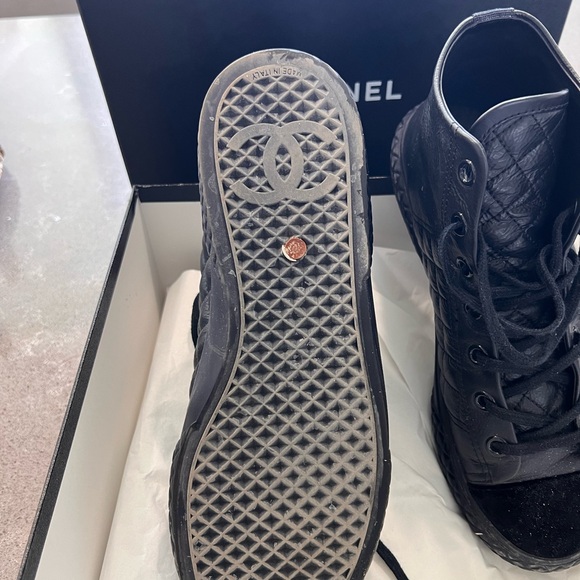 100% Authentic Navy/Blue Chanel Sneakers - Picture 2 of 8